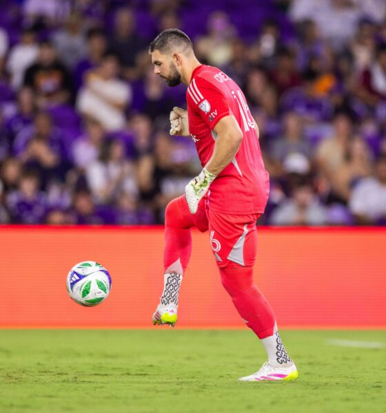 Image of goalkeeper Maxime Crepeau