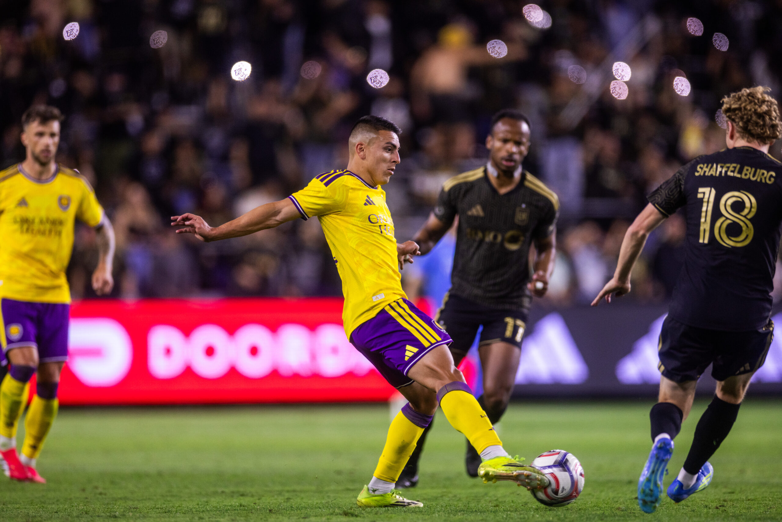 Image of Braian Ojeda playing the ball against LAFC.