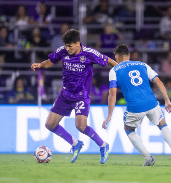 Image of Justin Ellis playing the ball against Charlotte.