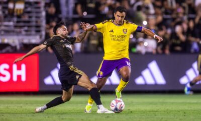 Image of Martin Ojeda fighting for the ball against LAFC.