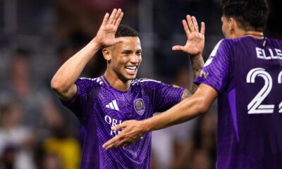 Image of Tiago celebrating a goal with Justin Ellis against Atlanta.