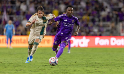 Image of Ivan Angulo racing past an Atlanta defender with the ball.