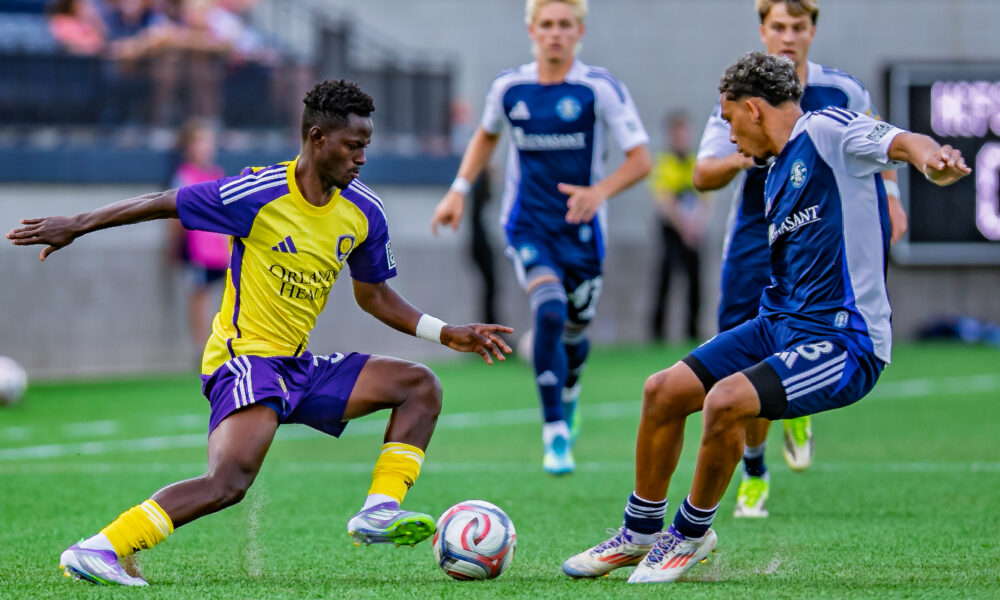 Image of Issah Haruna playing for OCB against Huntsville City.