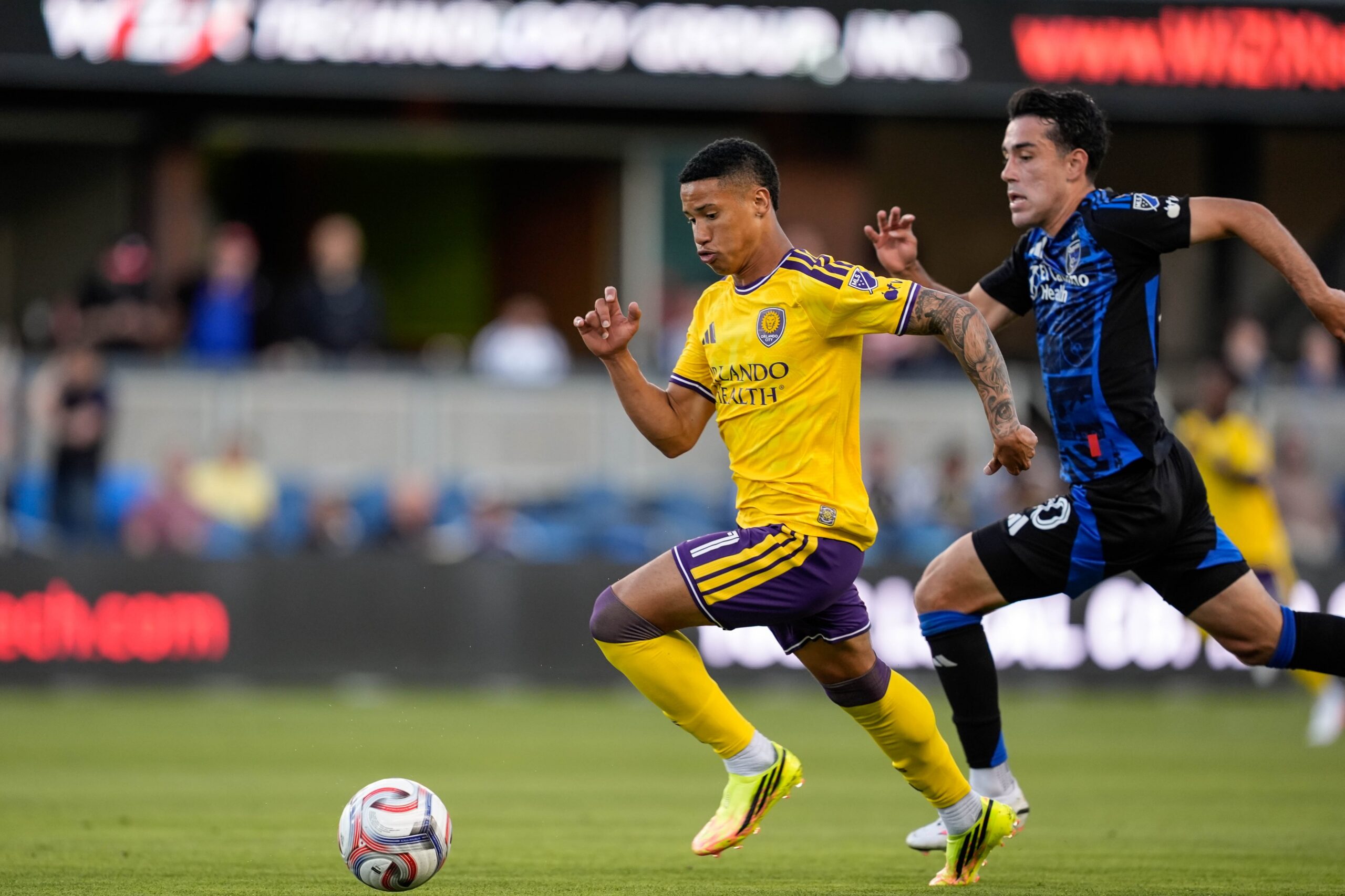 Image of Tiago approaching goal against San Jose.