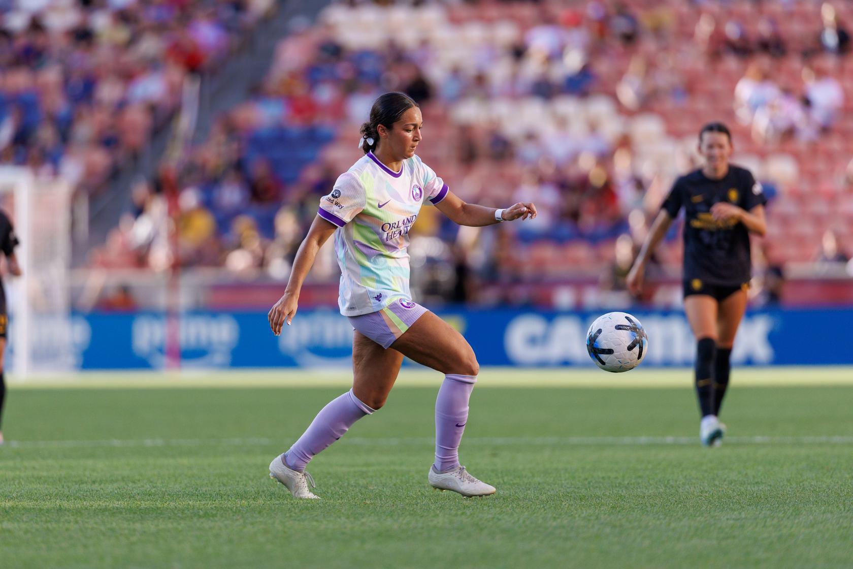 Image of Seven Castain playing against Utah.