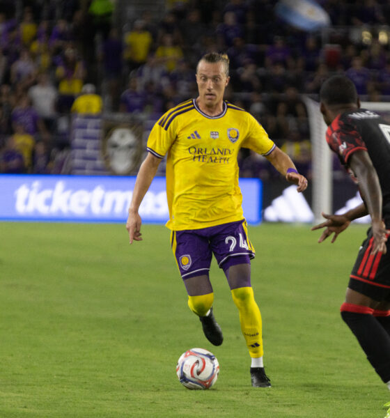 Image of Griffin Dorsey dribbling the ball against the Red Bulls.